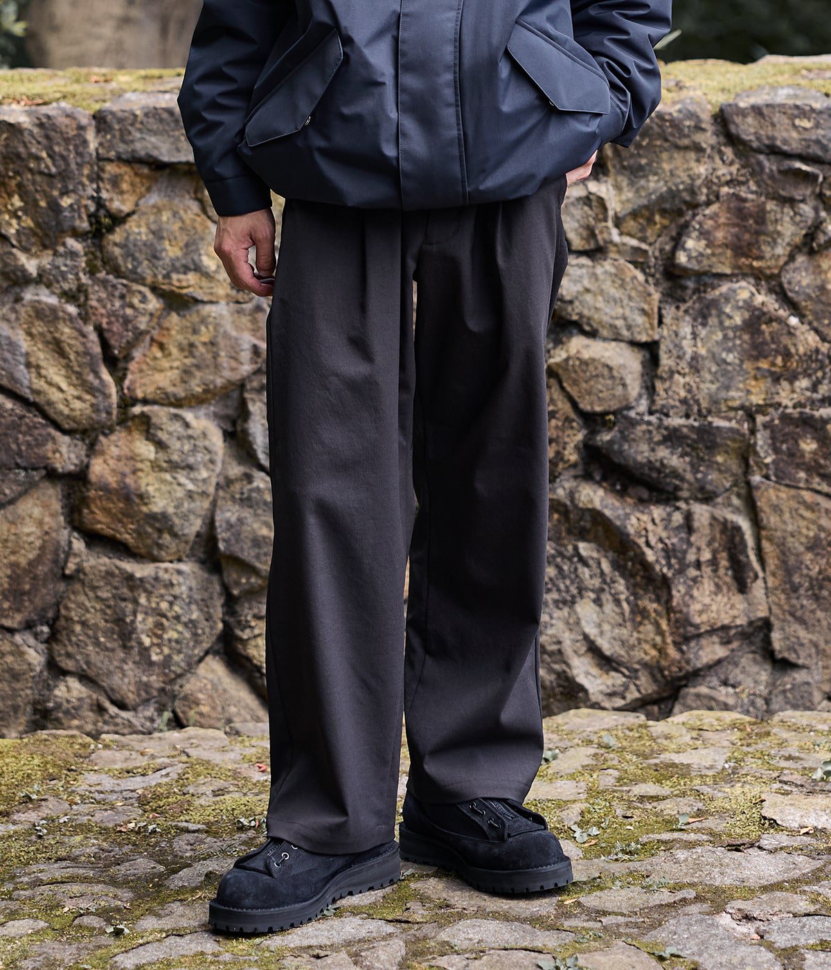 予約】別注 Dry Stretch Twill Wide Straight Pants | Goldwin