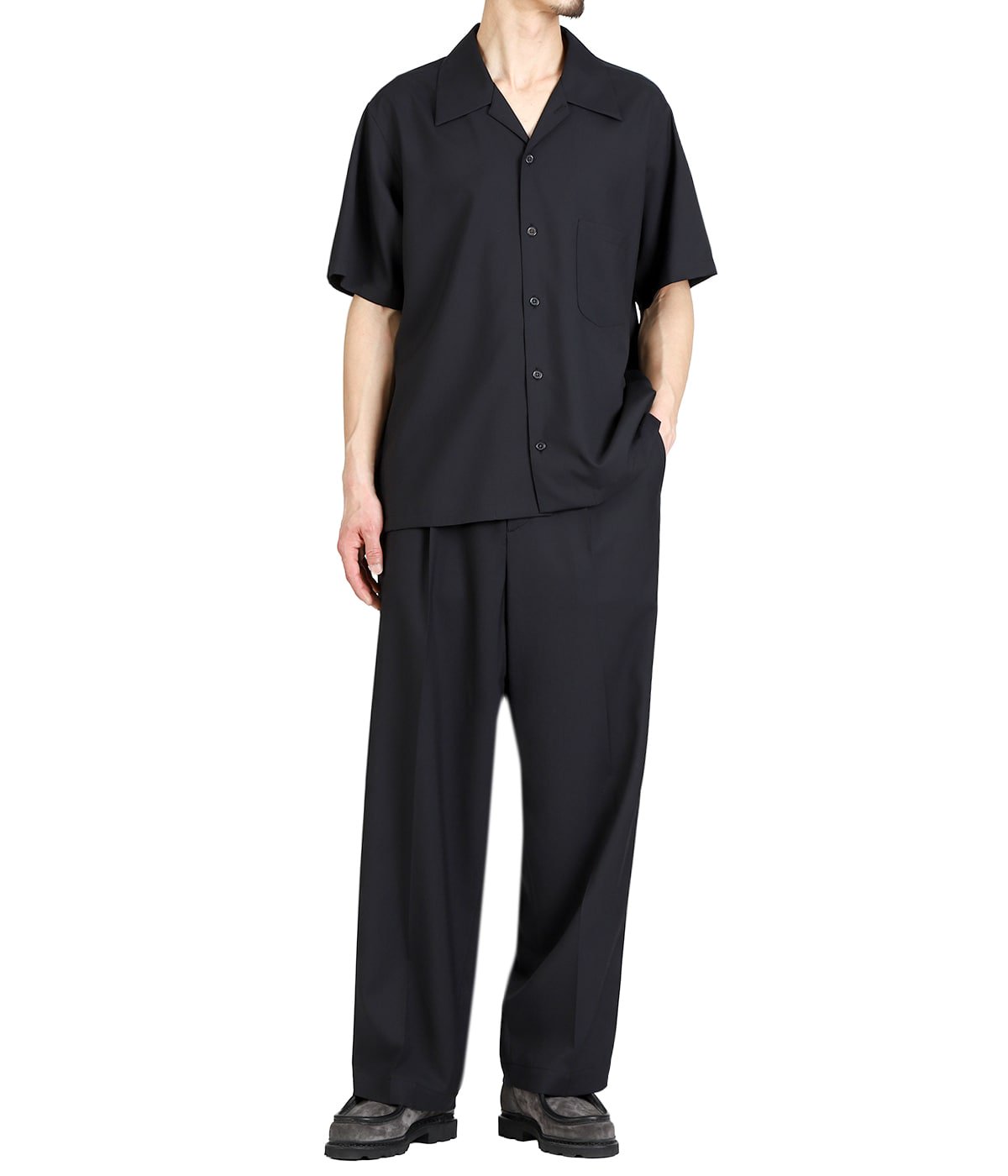別注 SUPER 160 SOLID WOOL 1TUCK PANTS | BATONER(バトナー) / パンツ 別注 SUPER 160 SOLID WOOL 1TUCK PANTS | BATONER(バトナー) / パンツ