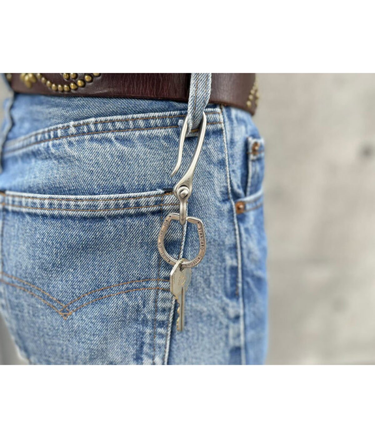 Button Works / SD Fishhook Shackle Key | STANDARD CALIFORNIA