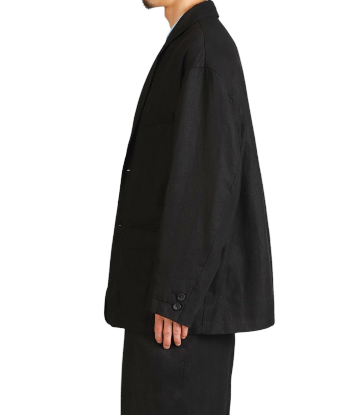 model（175cm / 60kg）B85 W75 H92 着用サイズ：L