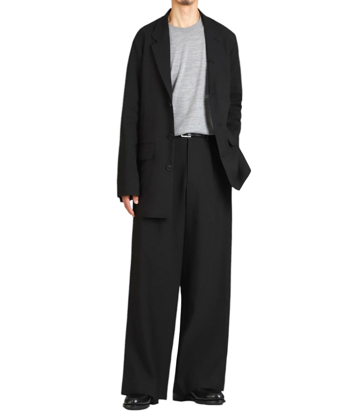 model（175cm / 60kg）B85 W75 H92 着用サイズ：2