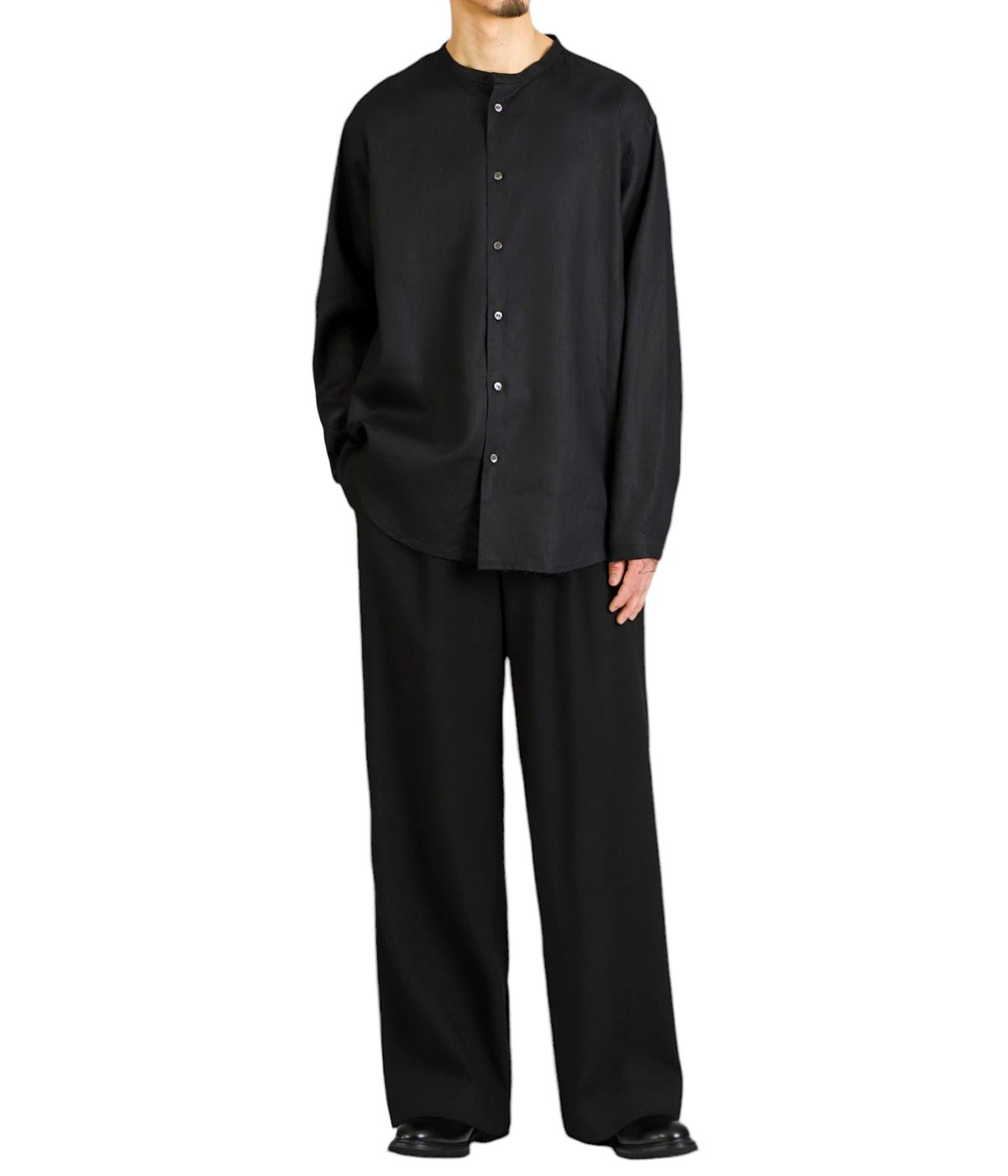 model（175cm / 60kg）B85 W75 H92 着用サイズ：2