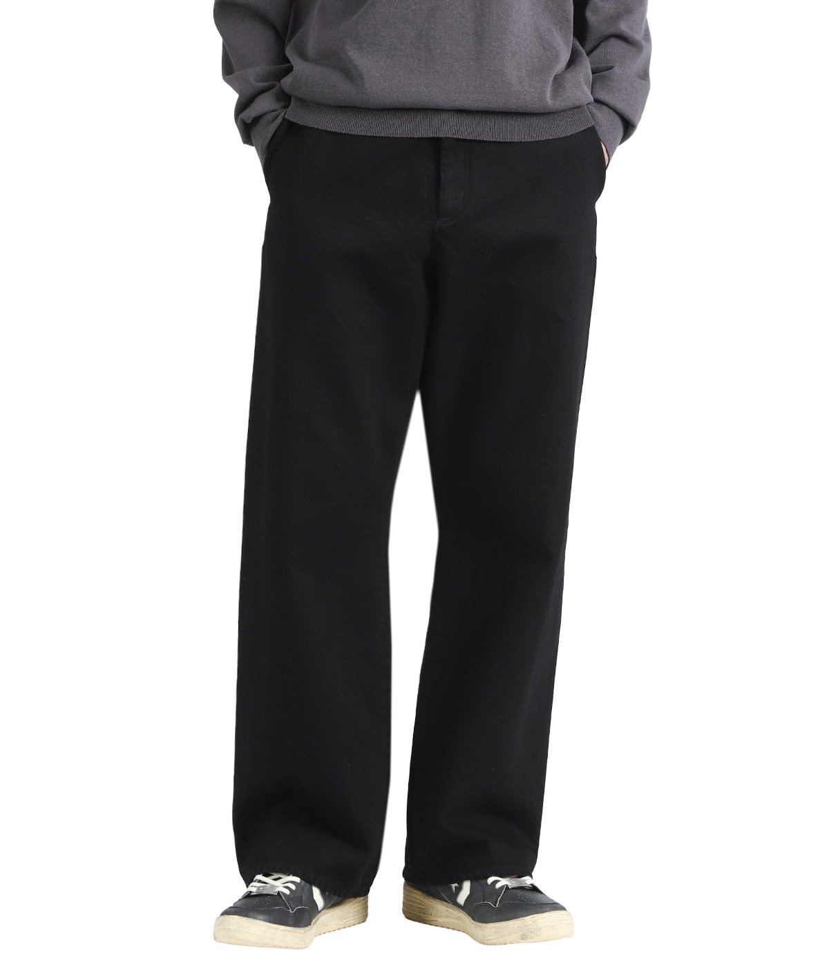 model（175cm / 60kg）B85 W75 H92 着用サイズ：2