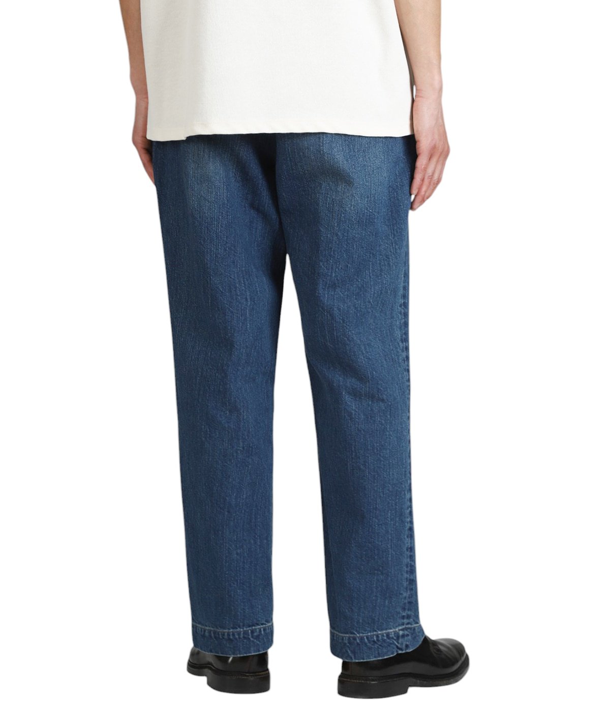 model(175cm / 60kg)B85 W75 H92 着用サイズ：4