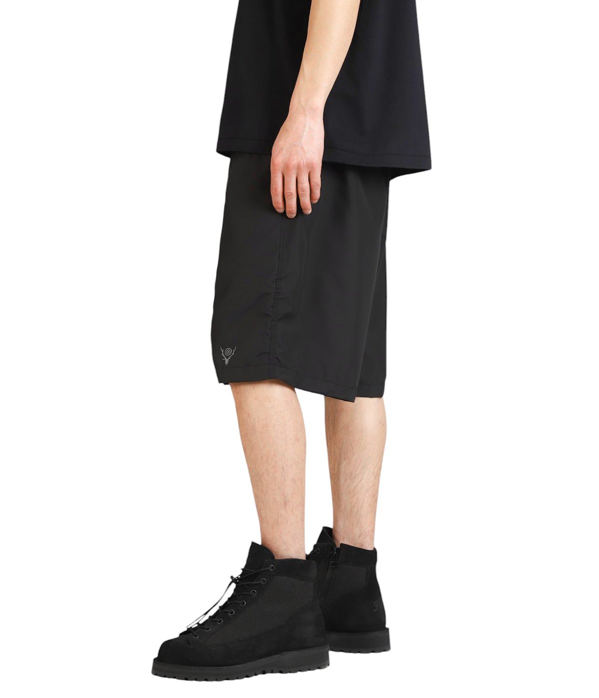 model（175cm / 60kg）B85 W75 H92 着用サイズ：M