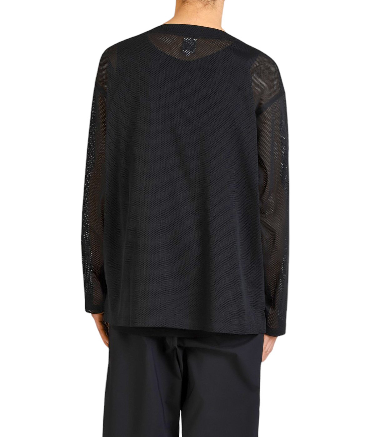 model（175cm / 60kg）B85 W75 H92 着用サイズ：M