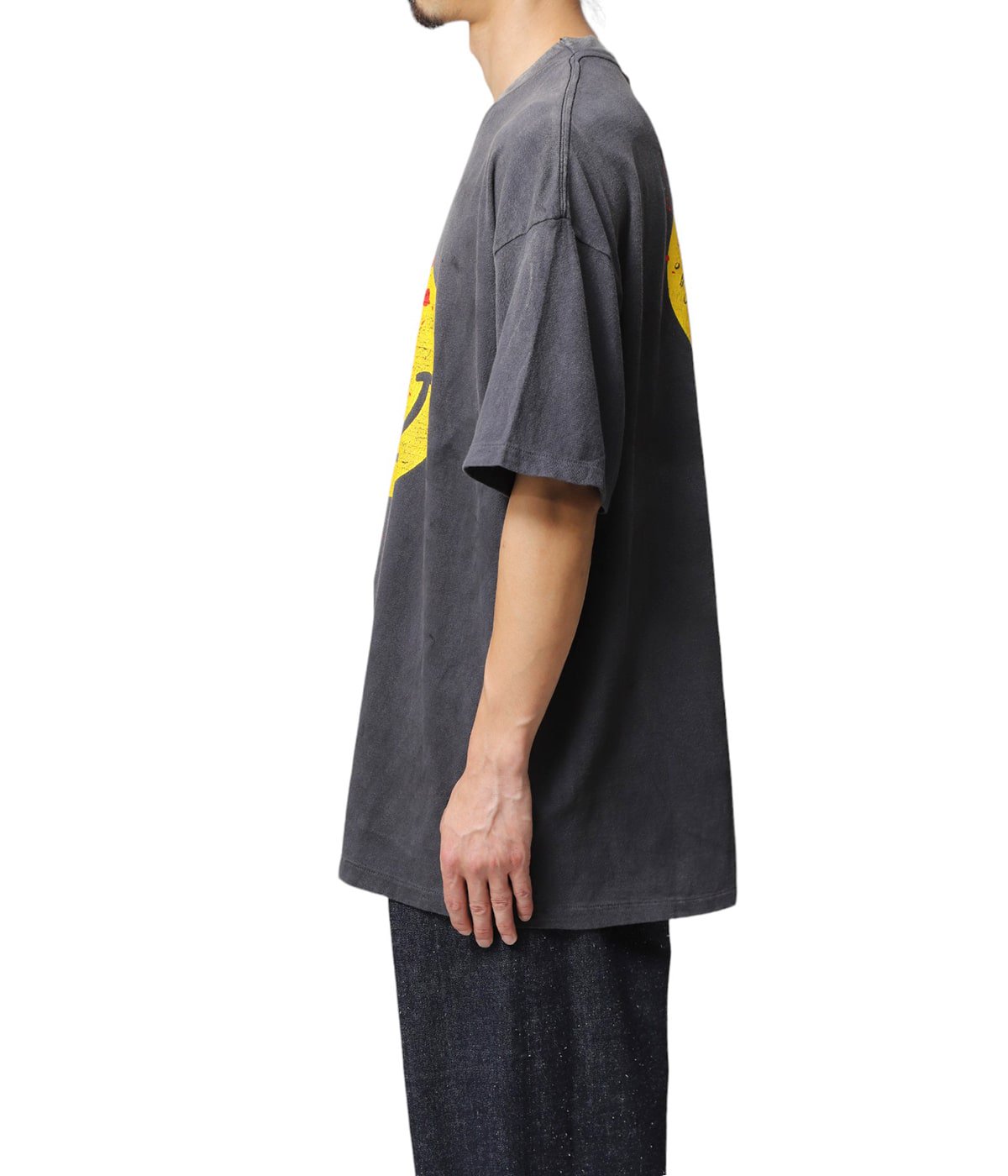 model（175cm / 60kg）B85 W75 H92 着用サイズ：XL