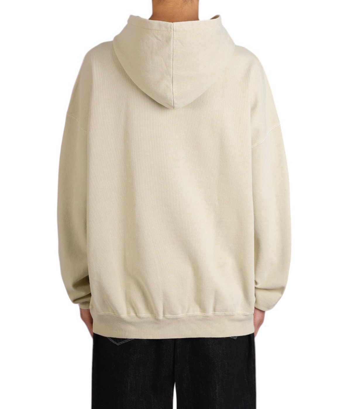 model(175cm / 60kg)B85 W75 H92 着用サイズ：M