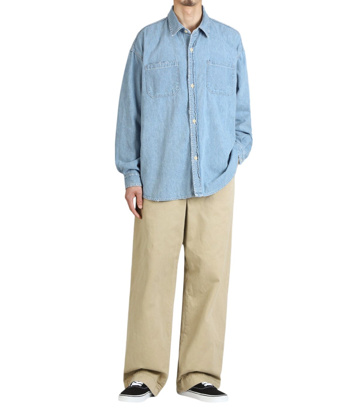 model（175cm / 60kg）B85 W75 H92 着用サイズ：L