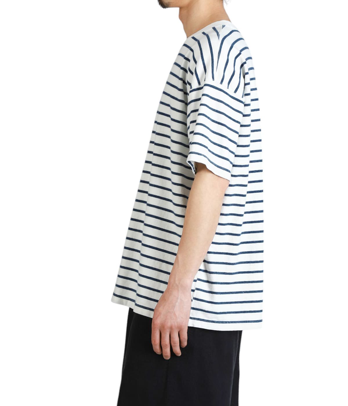 model（175cm / 60kg）B85 W75 H92 着用サイズ：L