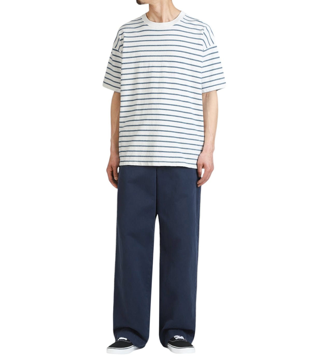 model（175cm / 60kg）B85 W75 H92 着用サイズ：L