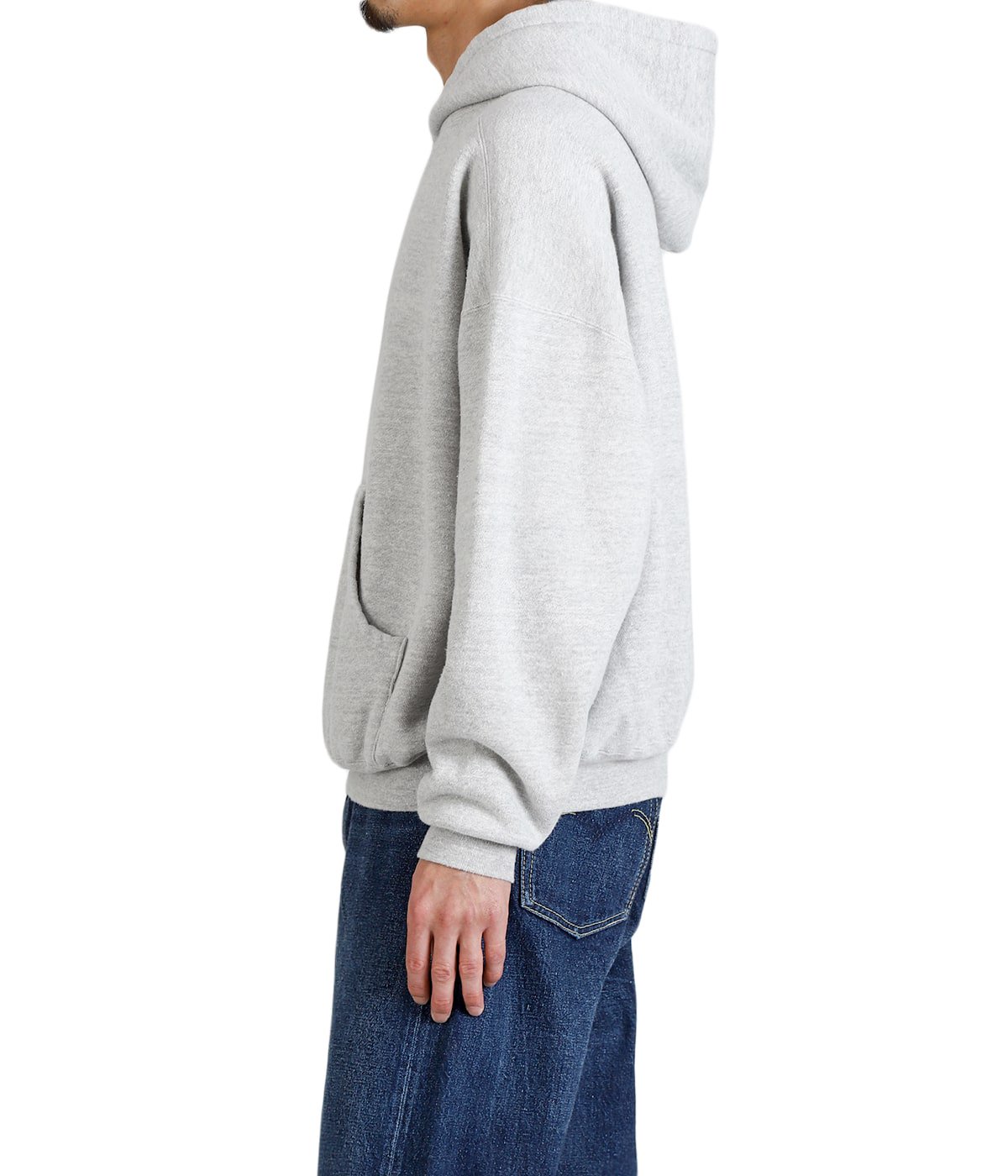 model（175cm / 60kg）B85 W75 H92 着用サイズ：L