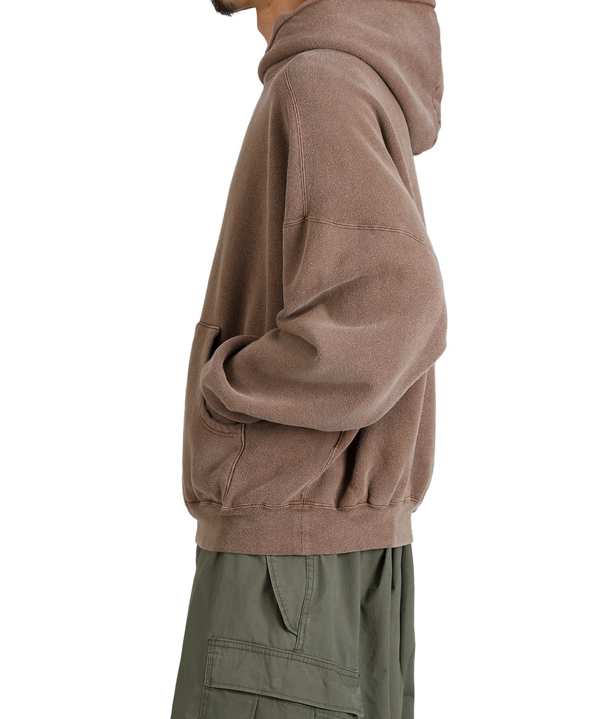 model（175cm / 60kg）B85 W75 H92 着用サイズ：L