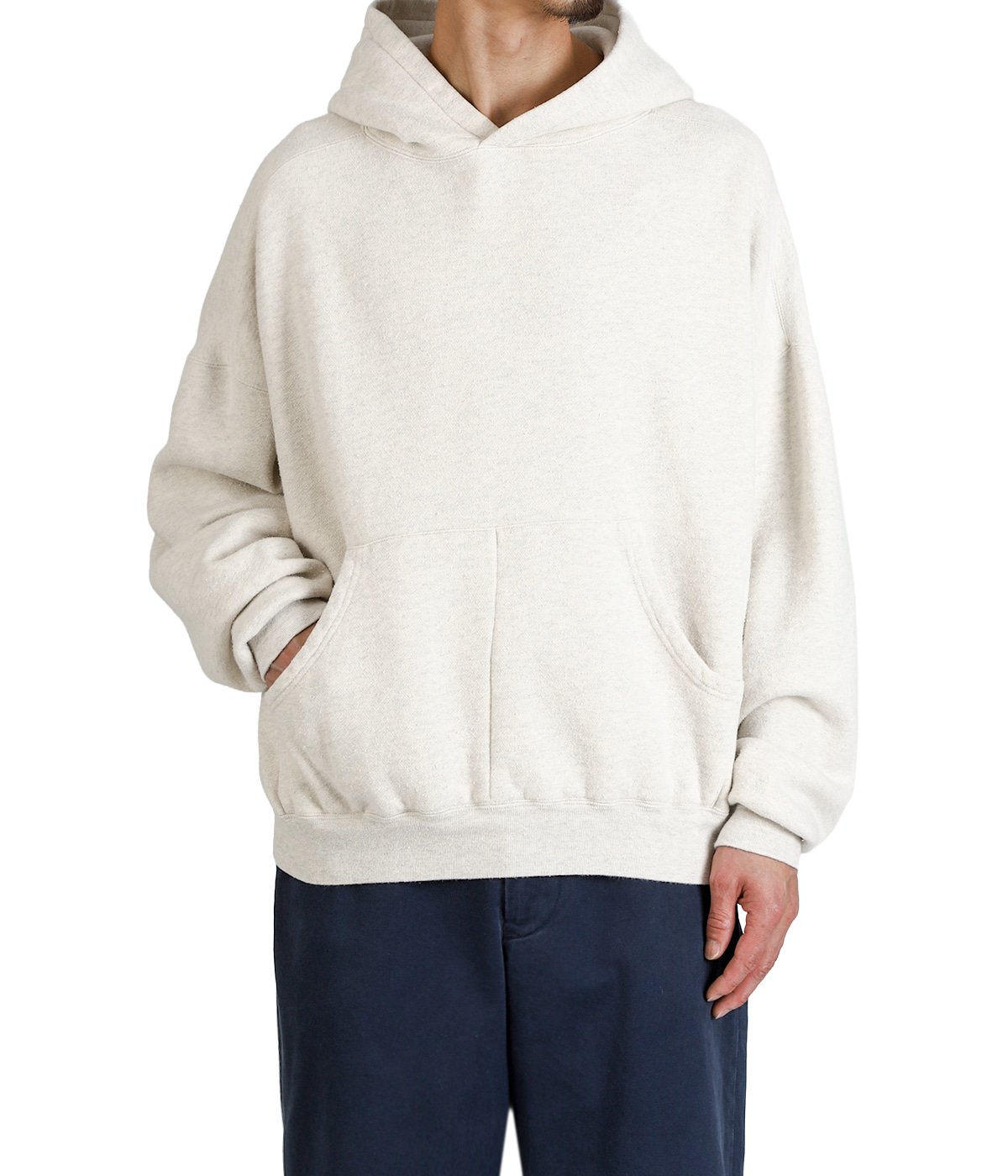 model（175cm / 60kg）B85 W75 H92 着用サイズ：L
