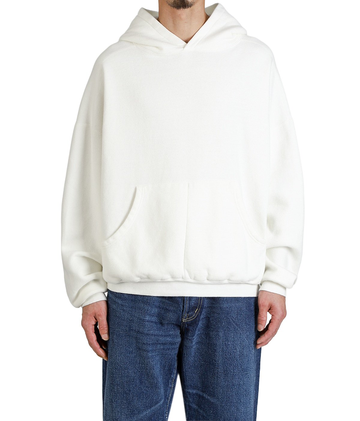 model（175cm / 60kg）B85 W75 H92 着用サイズ：L