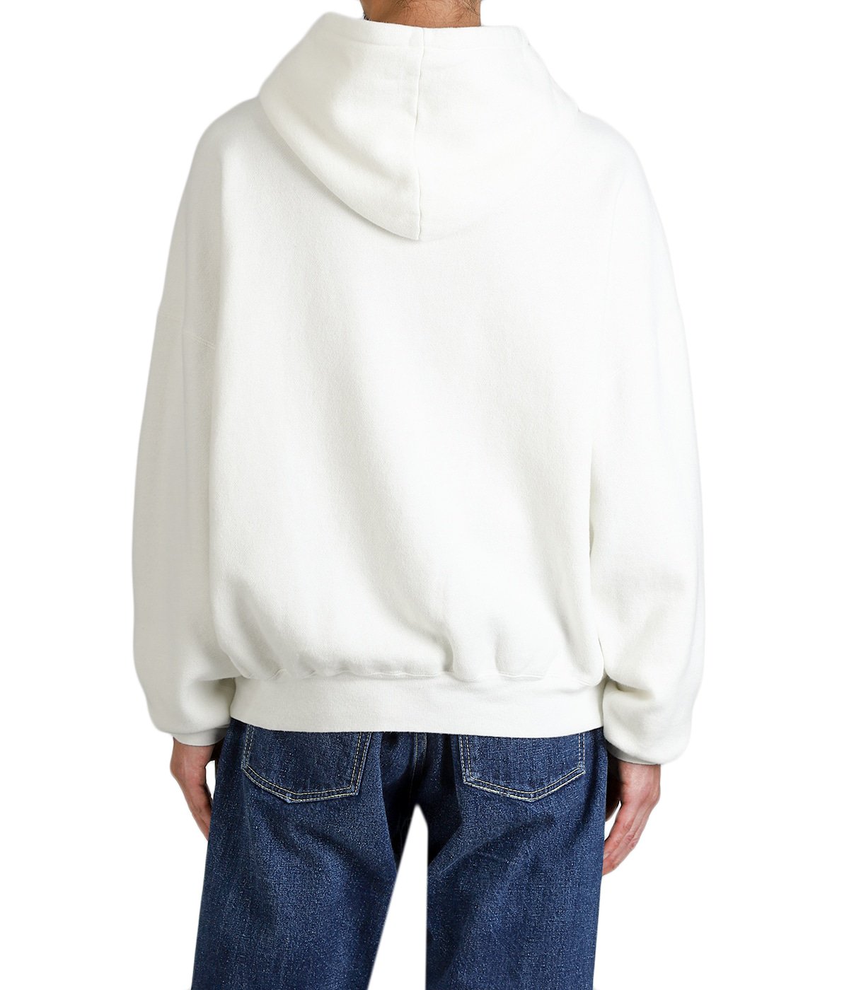 model（175cm / 60kg）B85 W75 H92 着用サイズ：L