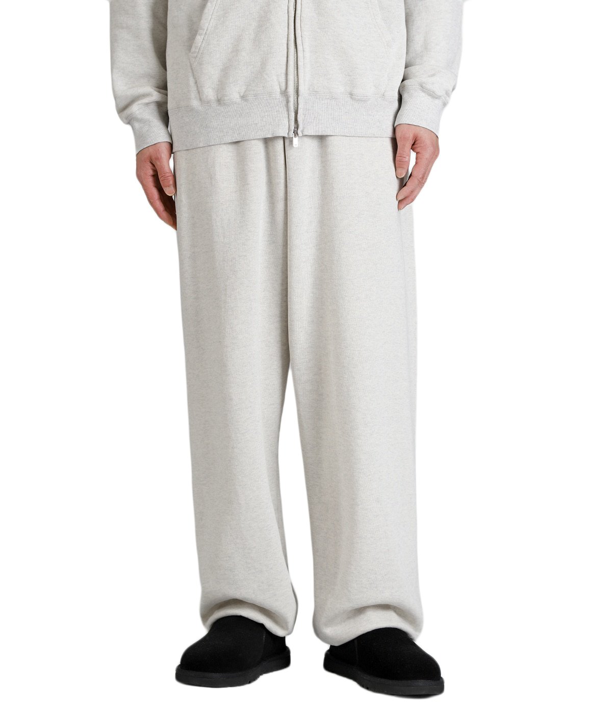 model（175cm / 60kg）B85 W75 H92 着用サイズ：L