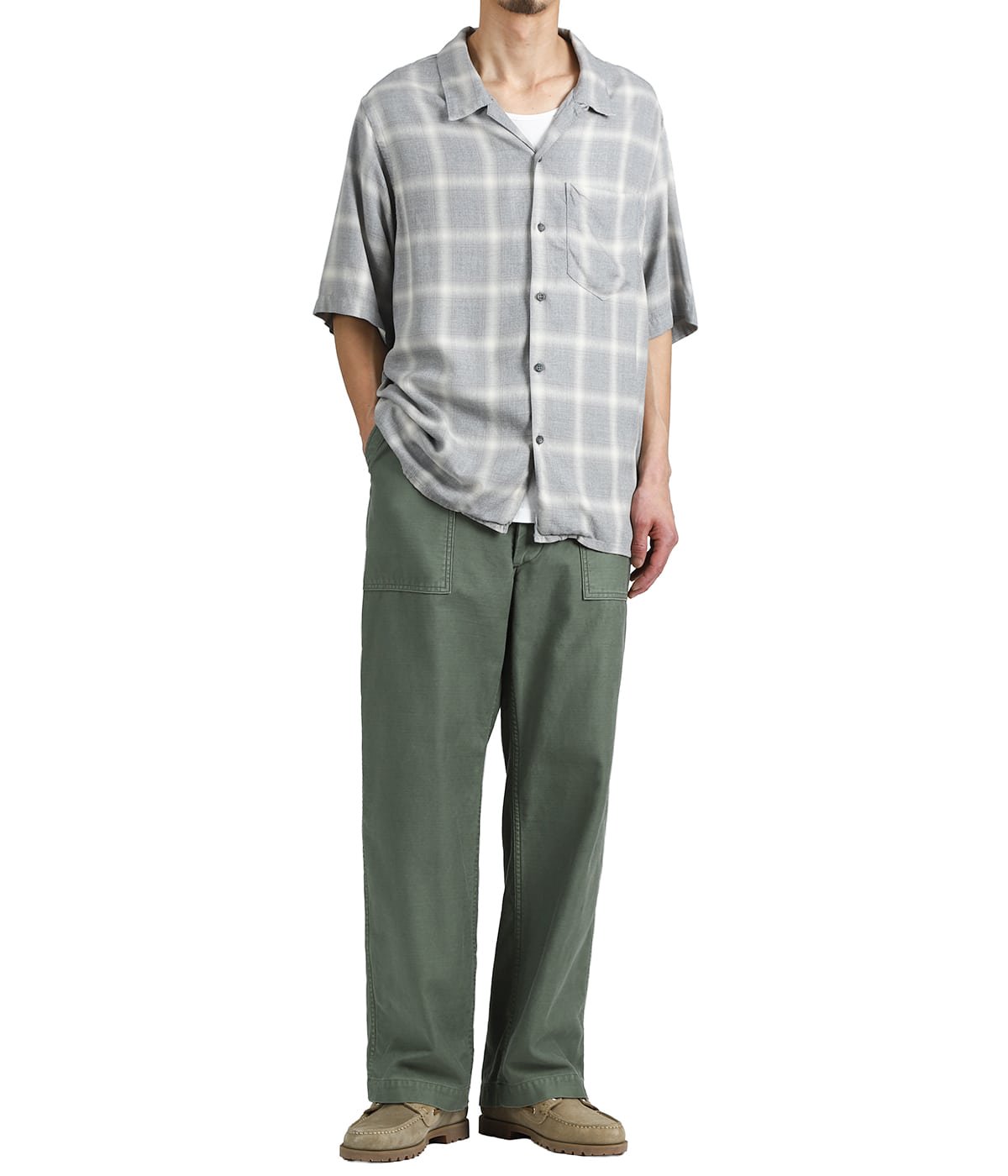 model(175cm / 60kg)B85 W75 H92 着用サイズ：L