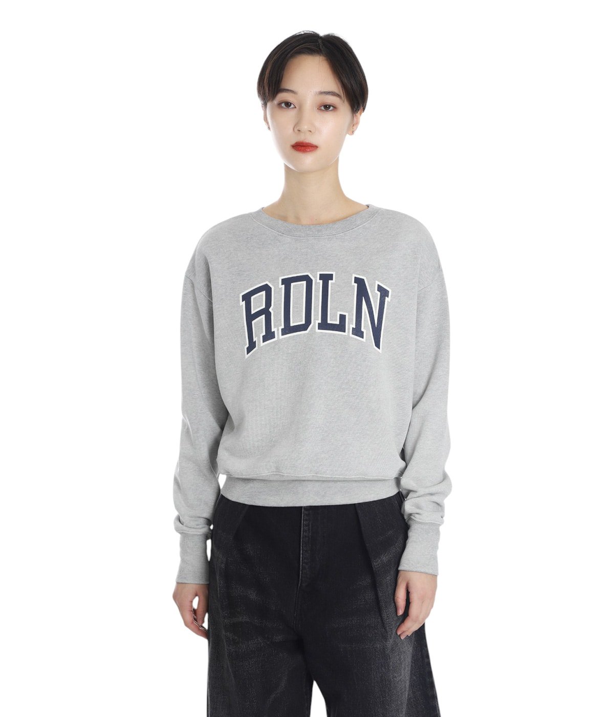 レディース】Logotype Crew Neck Sweatshirt | RhodolirioN レディース】Logotype Crew Neck Sweatshirt | RhodolirioN