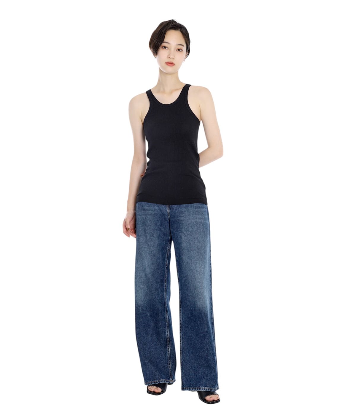 model（166cm） 着用サイズ：S
