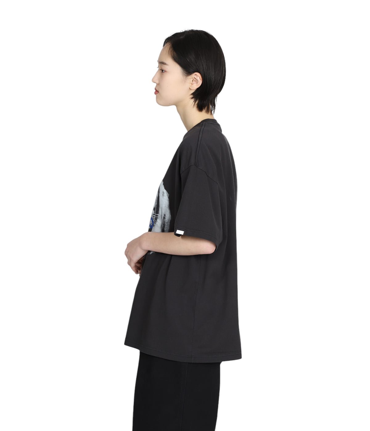 model（166cm） 着用サイズ：FREE(ONE)