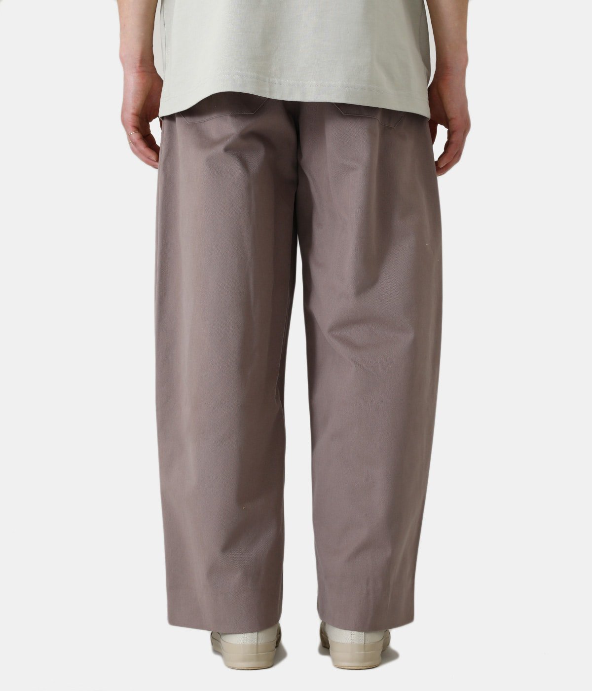 SORTE PEACHED COTTON TWILL VOLUME PLEAT PANTS | STUDIO NICHOLSON