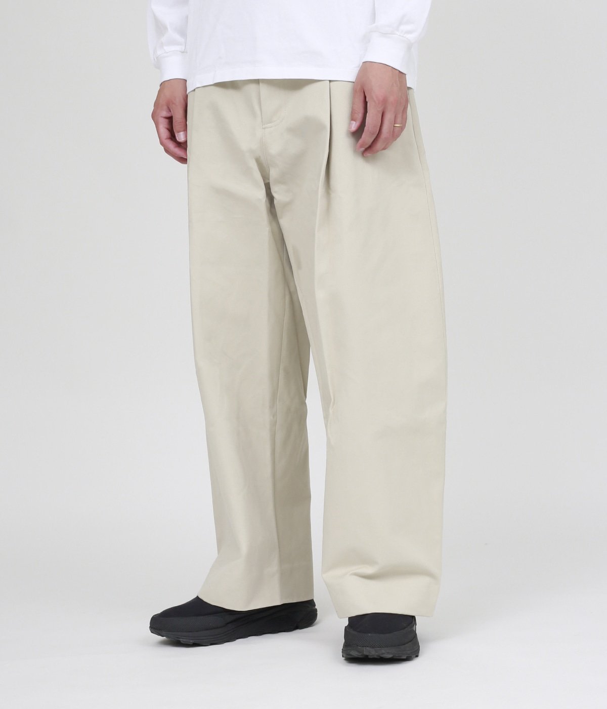 カラーDaPEACHED COTTON TWILL VOLUME PLEAT PANTS