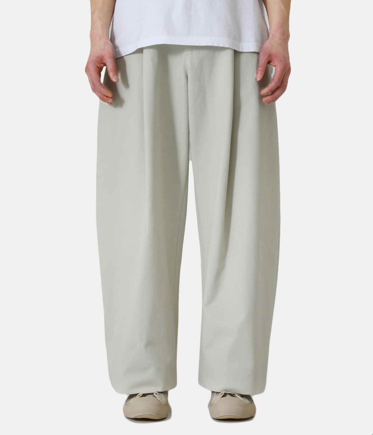 SORTE PEACHED COTTON TWILL VOLUME PLEAT PANTS | STUDIO NICHOLSON 