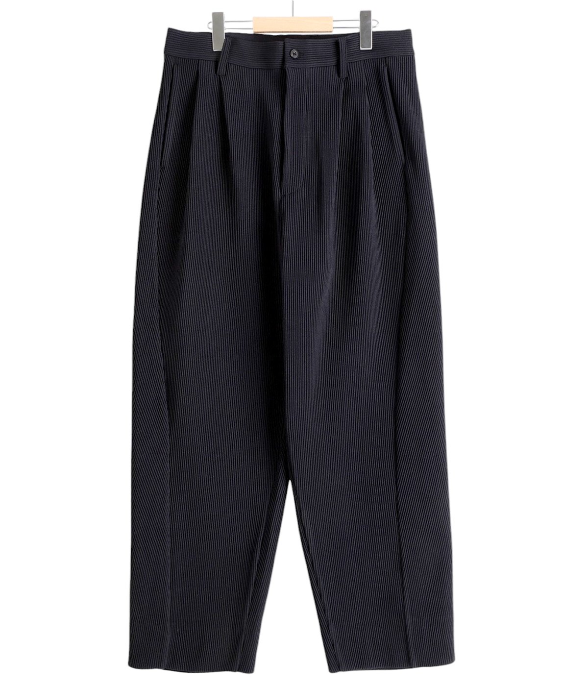 GRADATION PLEATS TWIST SEAM WIDE TROUSERS | ssstein
