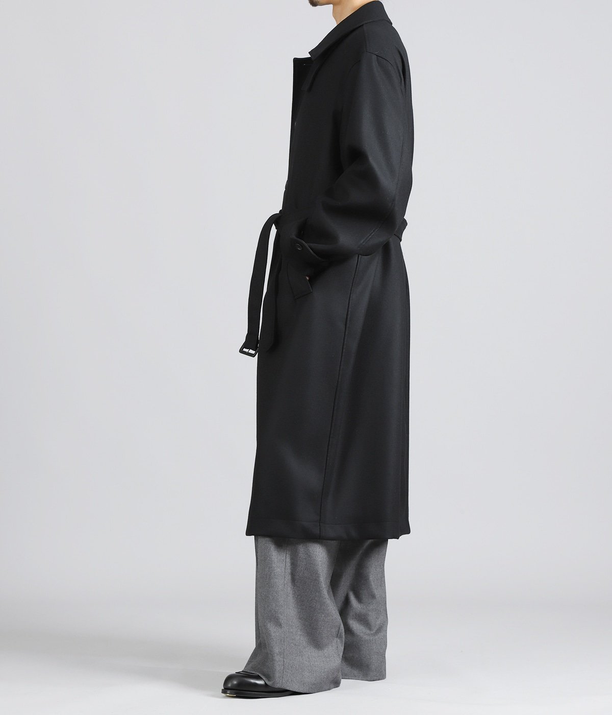 model（175cm / 60kg）B85 W75 H92 着用サイズ：S
