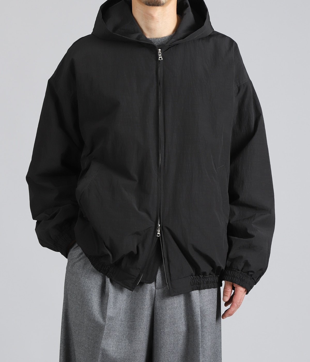 model(175cm / 60kg)B85 W75 H92 着用サイズ：S