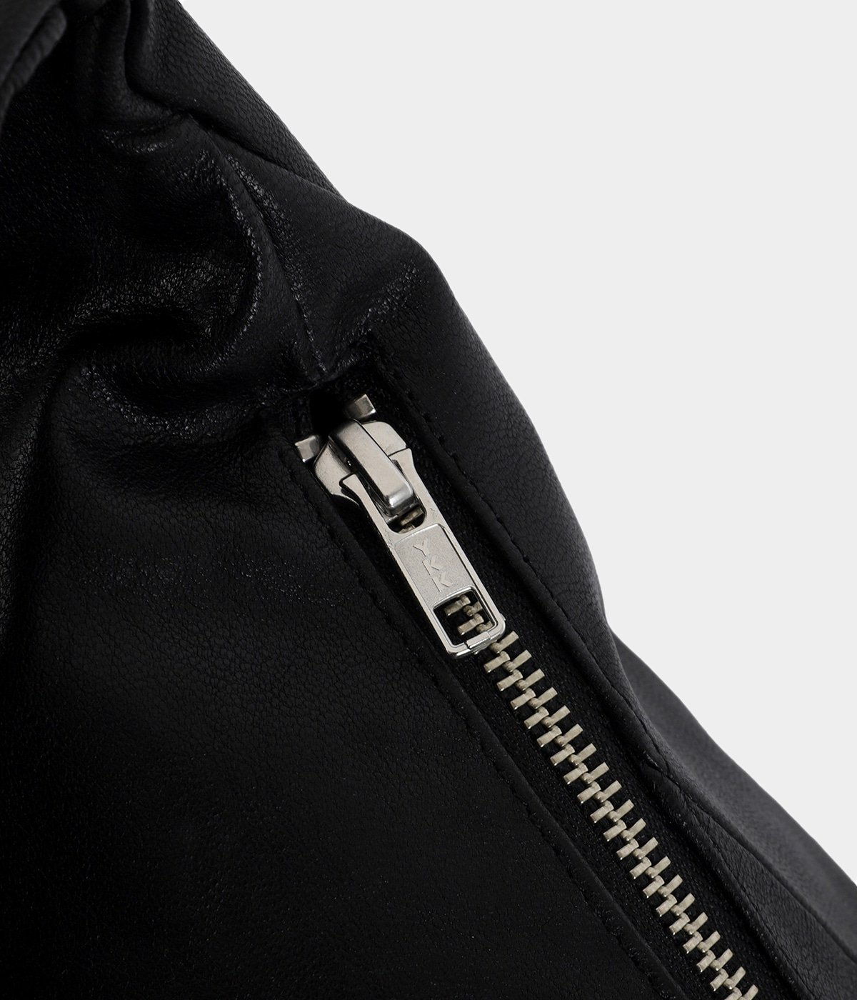 GOAT LEATHER TWIST SHOULDER BAG | ssstein(シュタイン) / バッグ