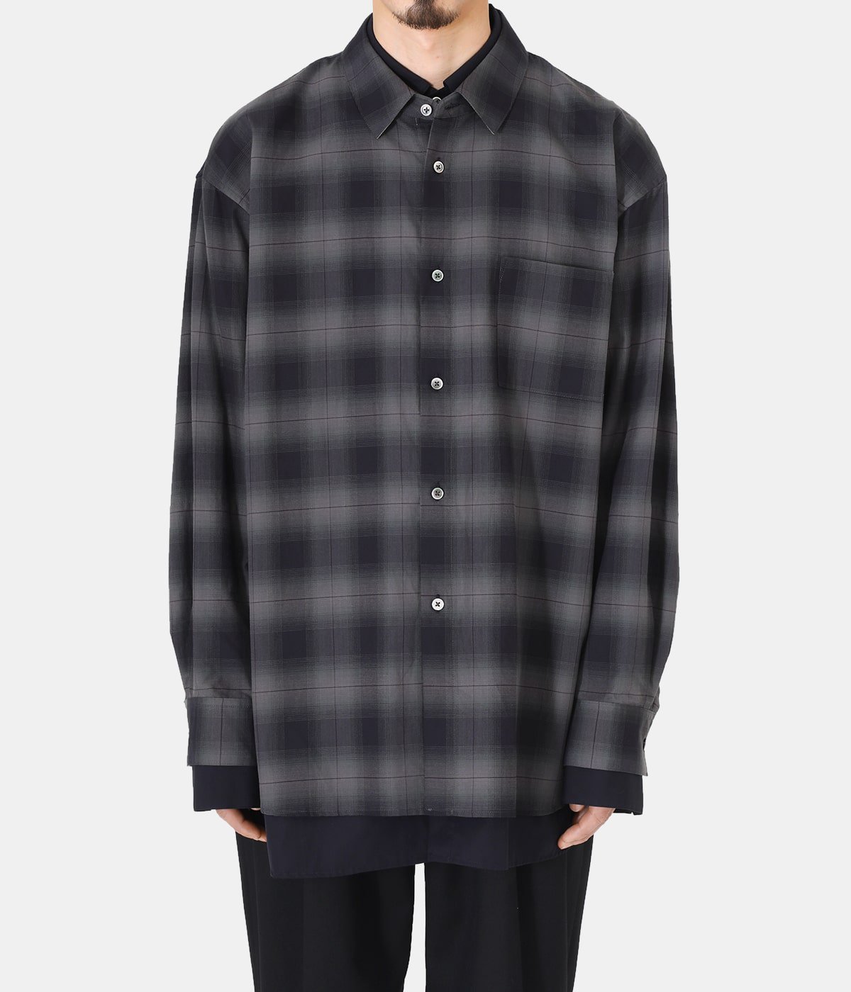 こちらは22ss商品ですstein Oversized Layered Shirt(DARK NAVY)