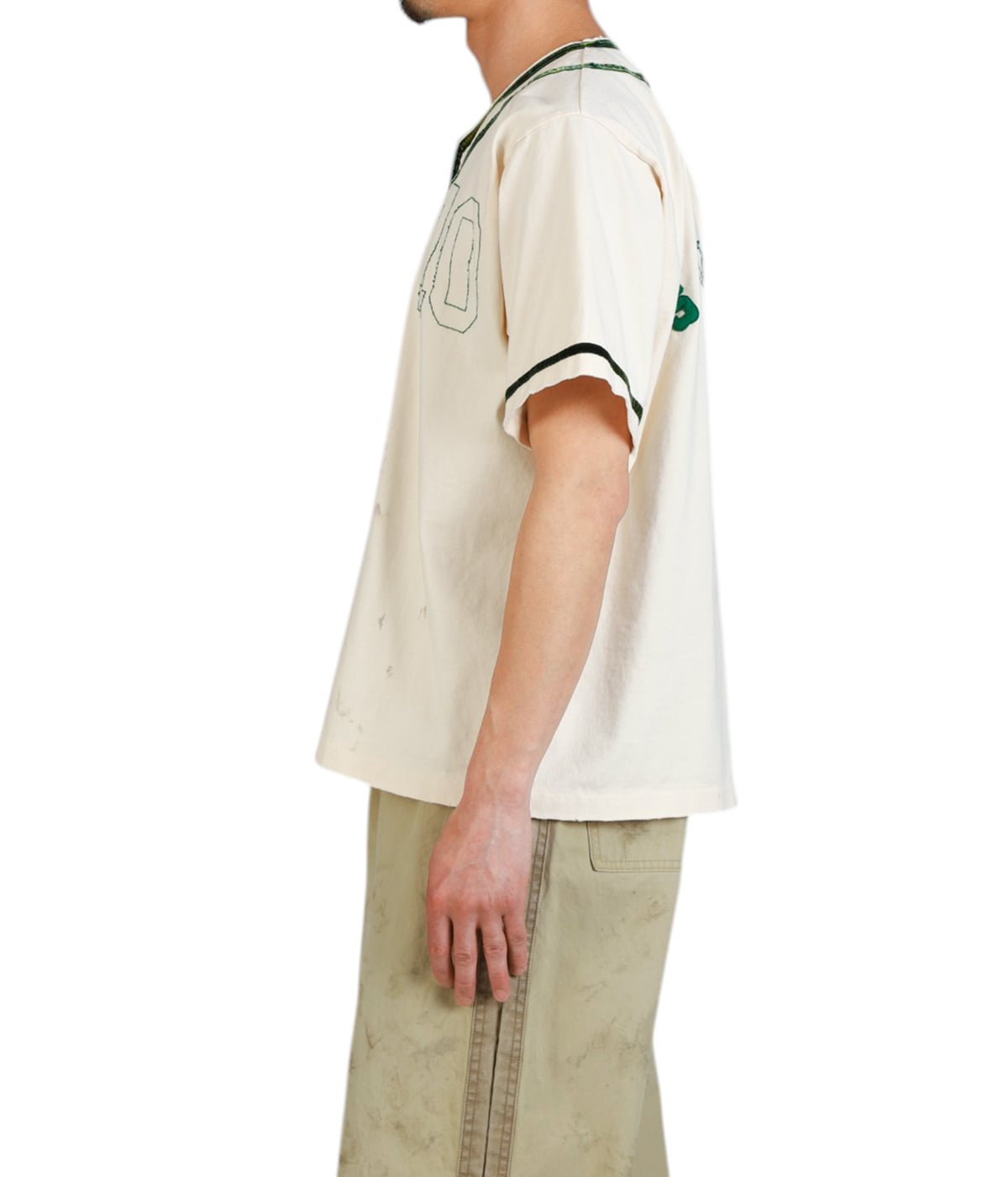 model（175cm / 60kg）B85 W75 H92 着用サイズ：M