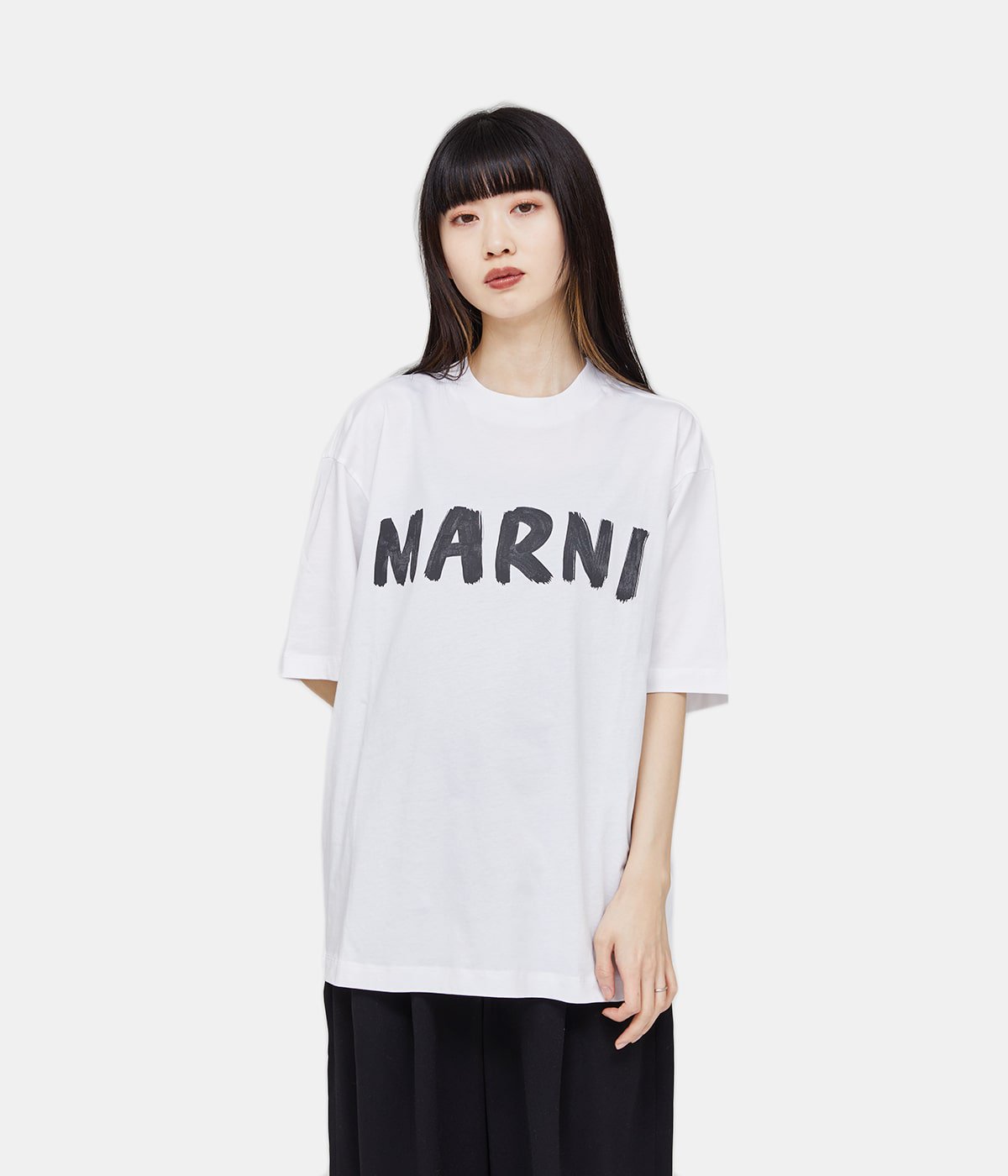 【新品未使用】MARNI Tシャツ 38サイズ　ホワイト　ロゴ　sサイズ　白