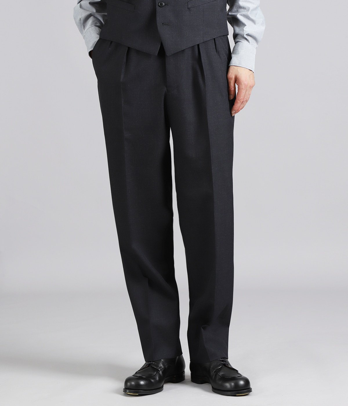 model（175cm / 60kg）B85 W75 H92 着用サイズ：2