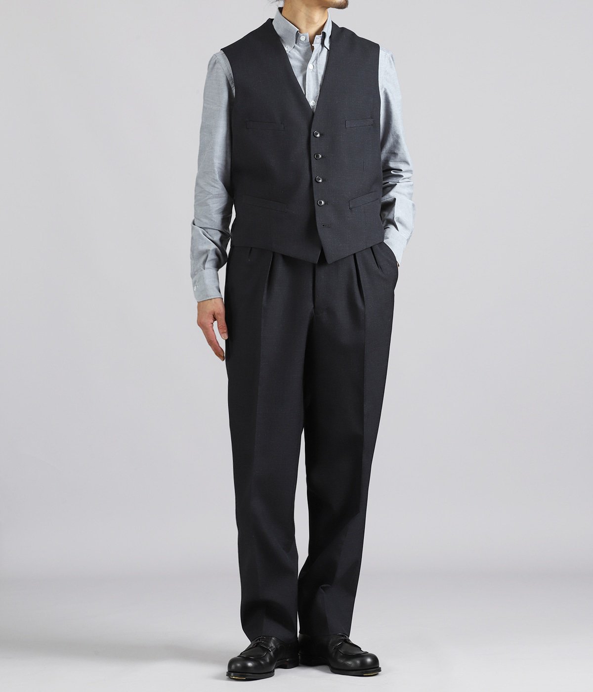 model（175cm / 60kg）B85 W75 H92 着用サイズ：2