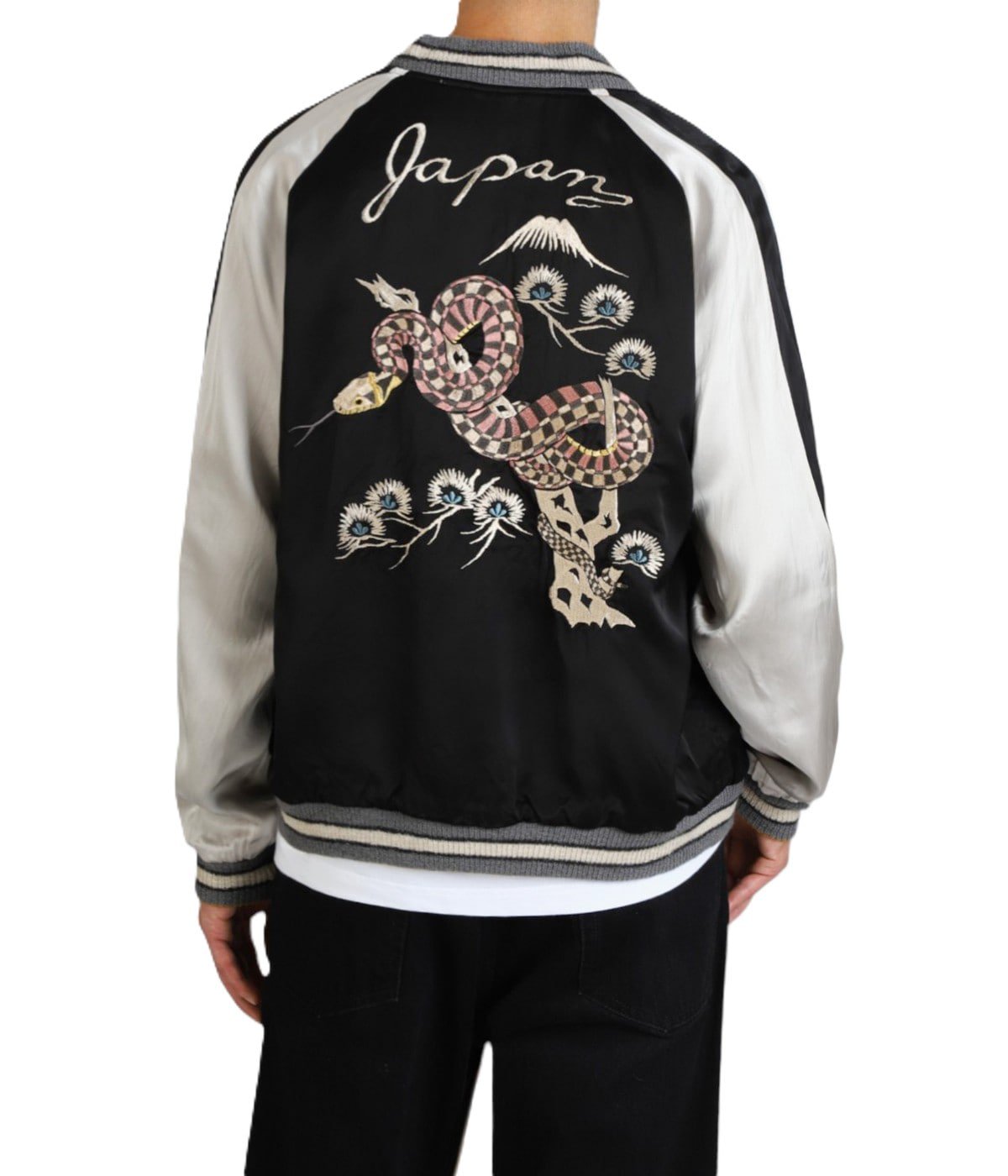 KIYONEKO 刺繍ジャケット 黒色 SOUVENIR JACKET 
