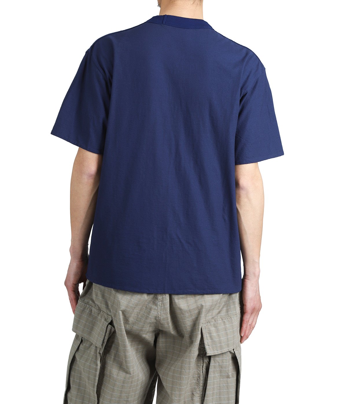 model（175cm / 60kg）B85 W75 H92 着用サイズ：S