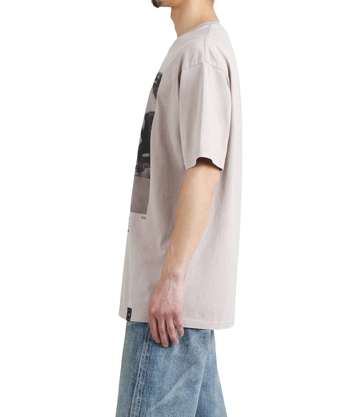 model（175cm / 60kg）B85 W75 H92 着用サイズ：M