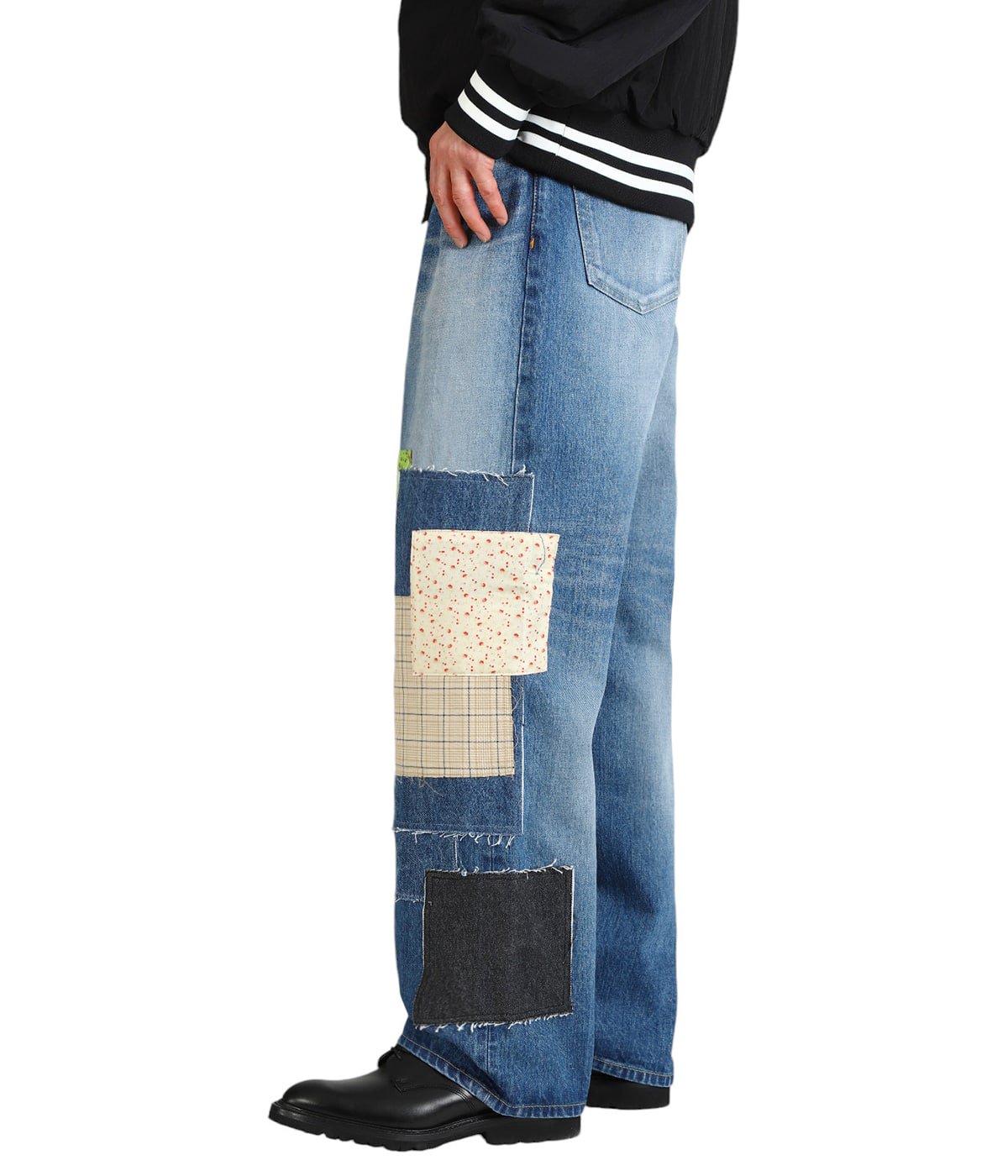 model（175cm / 60kg）B85 W75 H92 着用サイズ：30