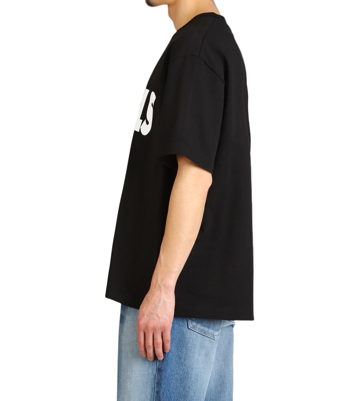 model（175cm / 60kg）B85 W75 H92 着用サイズ：3
