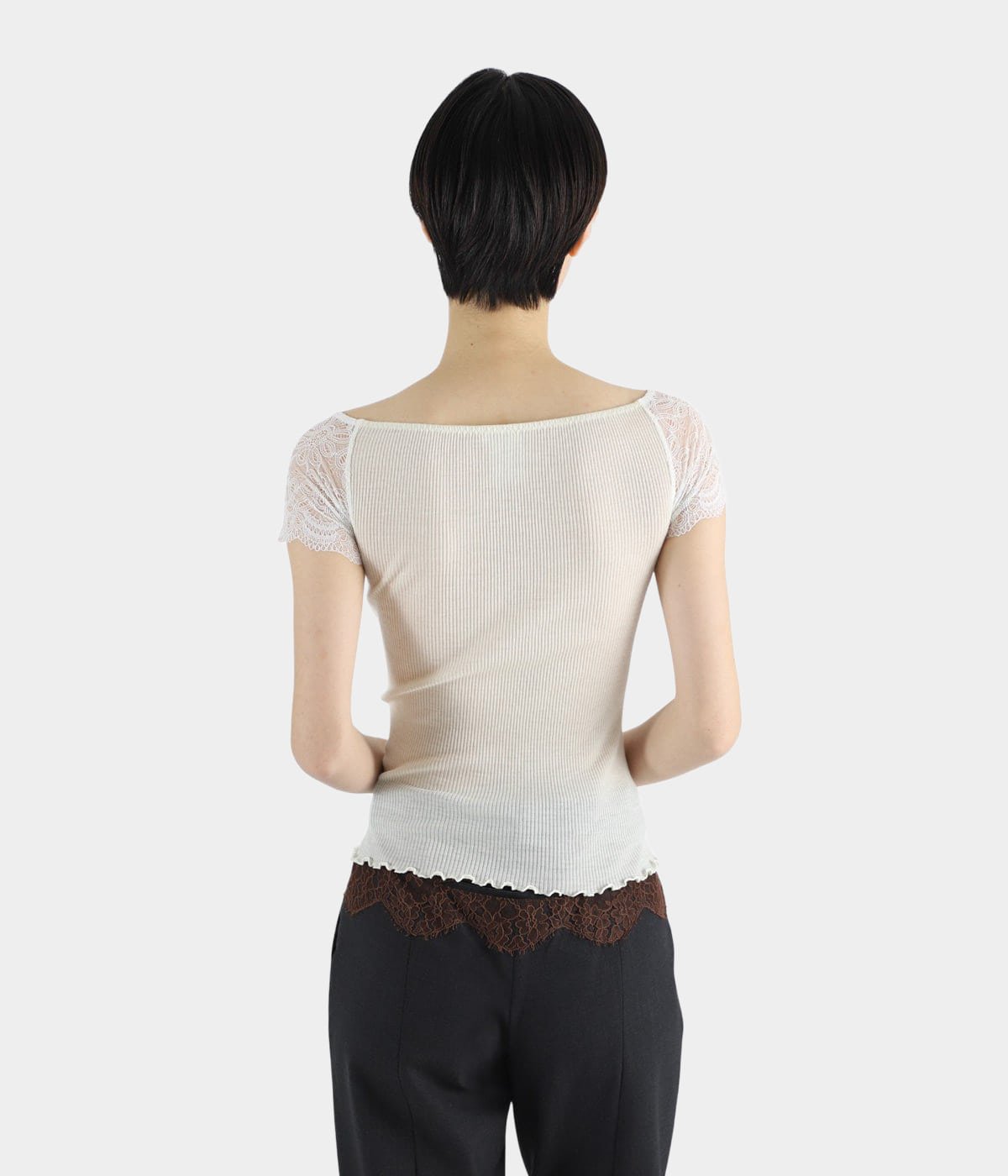model（166cm） 着用サイズ：FREE(ONE)