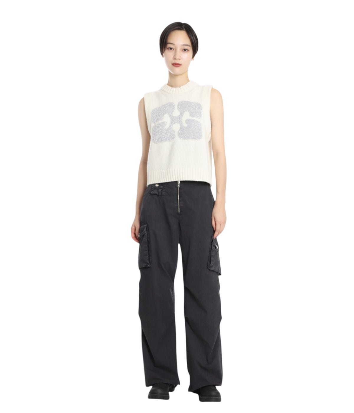 ganni パンツ GANNI ツイル テーパードパンツ タック入り | THE OUTNET
