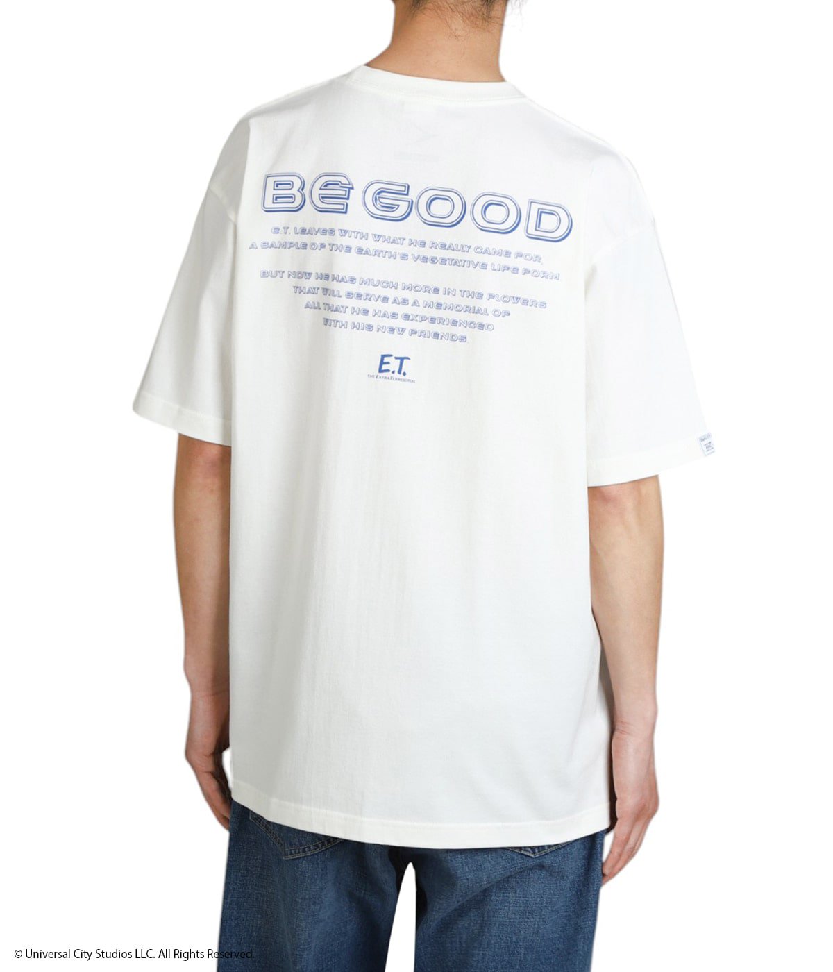 model（175cm / 60kg）B85 W75 H92 着用サイズ：XL