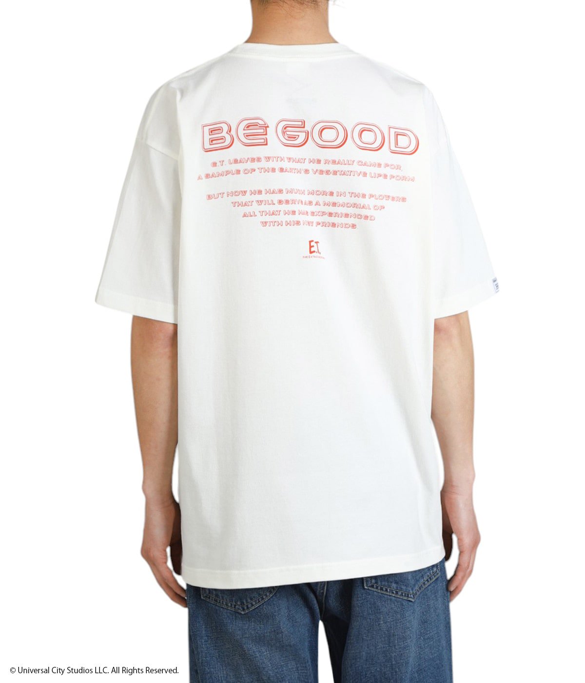 model（175cm / 60kg）B85 W75 H92 着用サイズ：XL