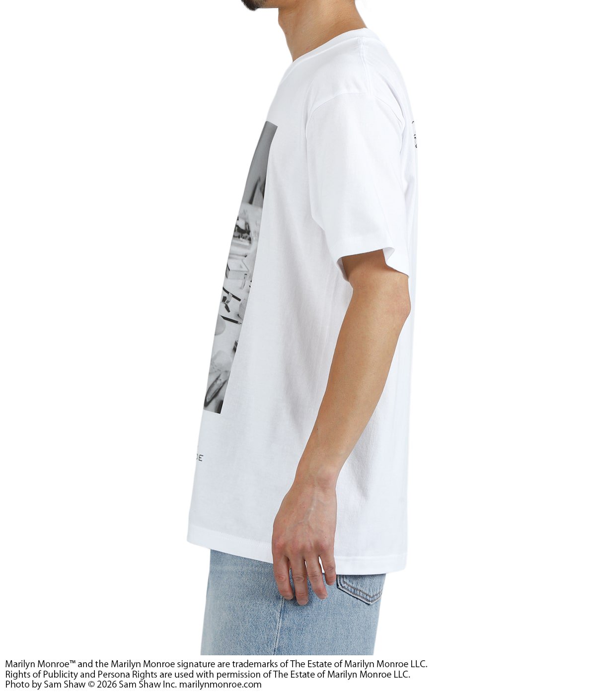 model（175cm / 60kg）B85 W75 H92 着用サイズ：L