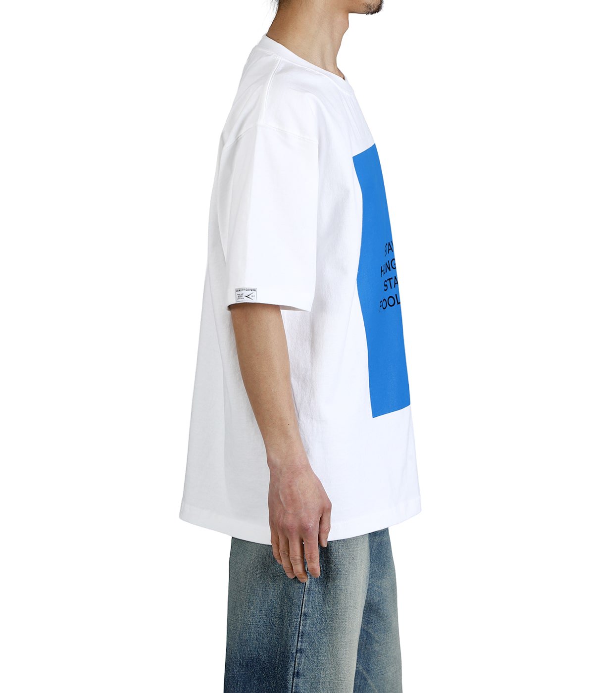 model（175cm / 60kg）B85 W75 H92 着用サイズ：XL