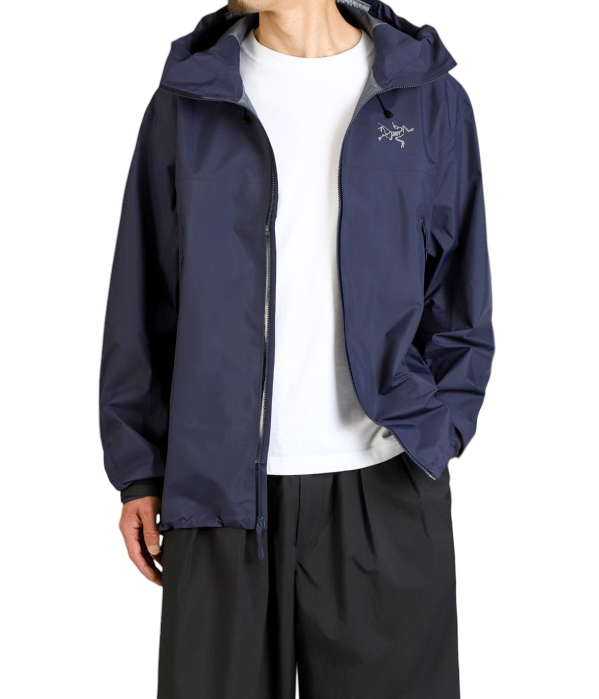 model(175cm / 60kg)B85 W75 H92 着用サイズ：M