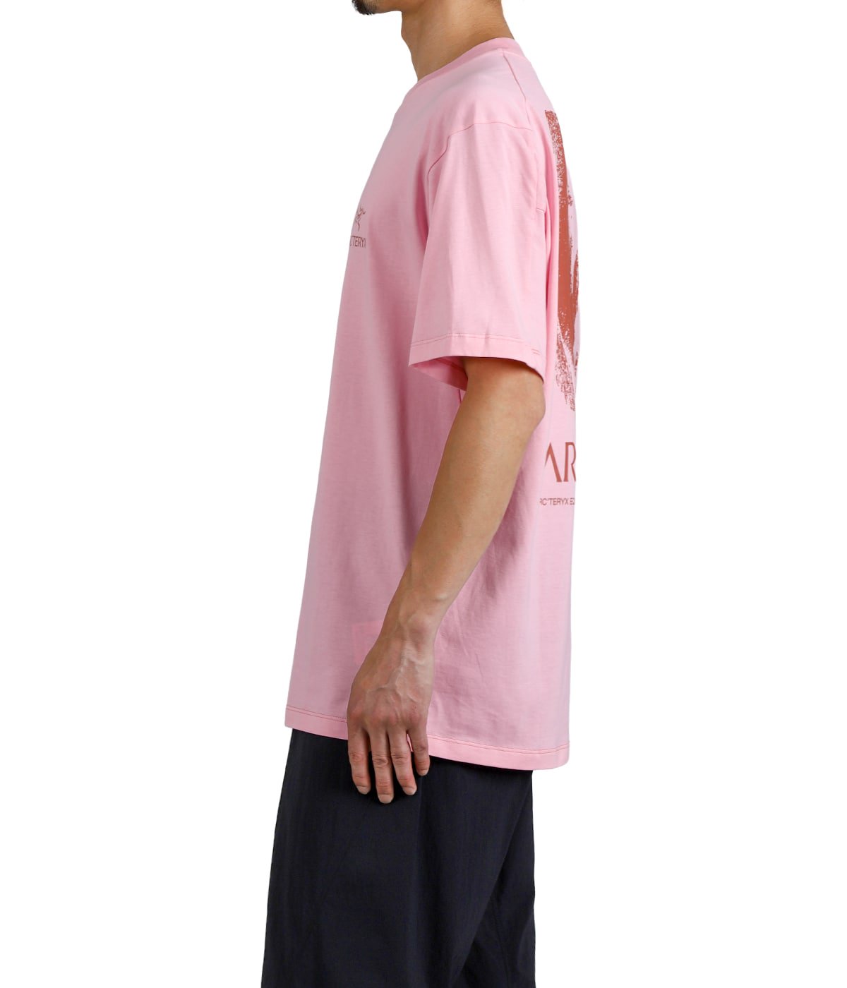 model(175cm / 60kg)B85 W75 H92 着用サイズ：M